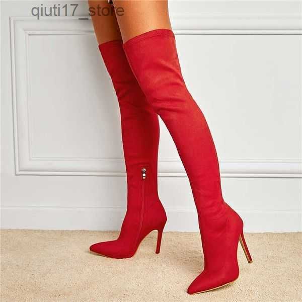 Rood suede