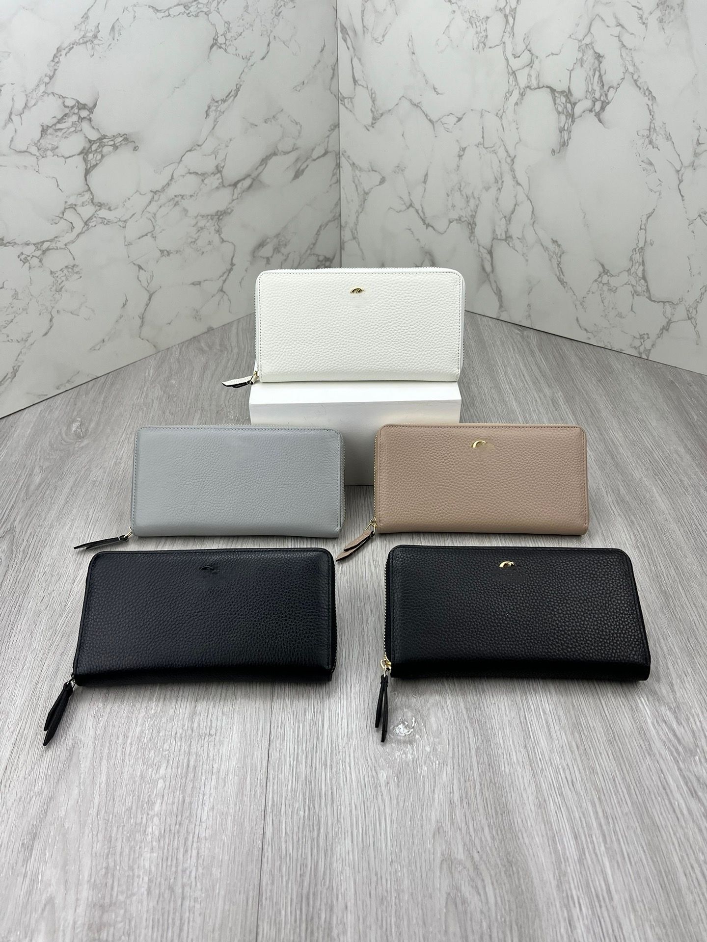 zipper wallet