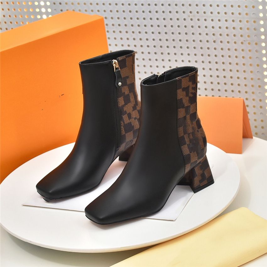 Super Mini Boots 2023 Luis Fashion Women Decorative Flat Heel Winter Thick  Sole Leather Warm Wool High Heel Snow Vuttonity 02 010 From Nnn112, $94.56