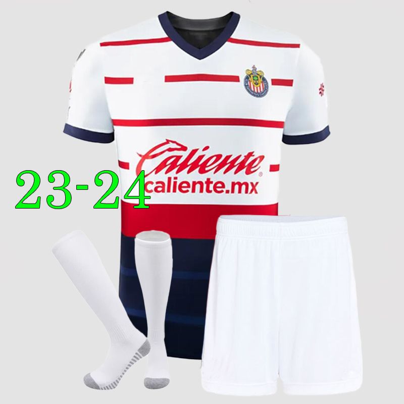 Uniforme 23-24 do Chivas