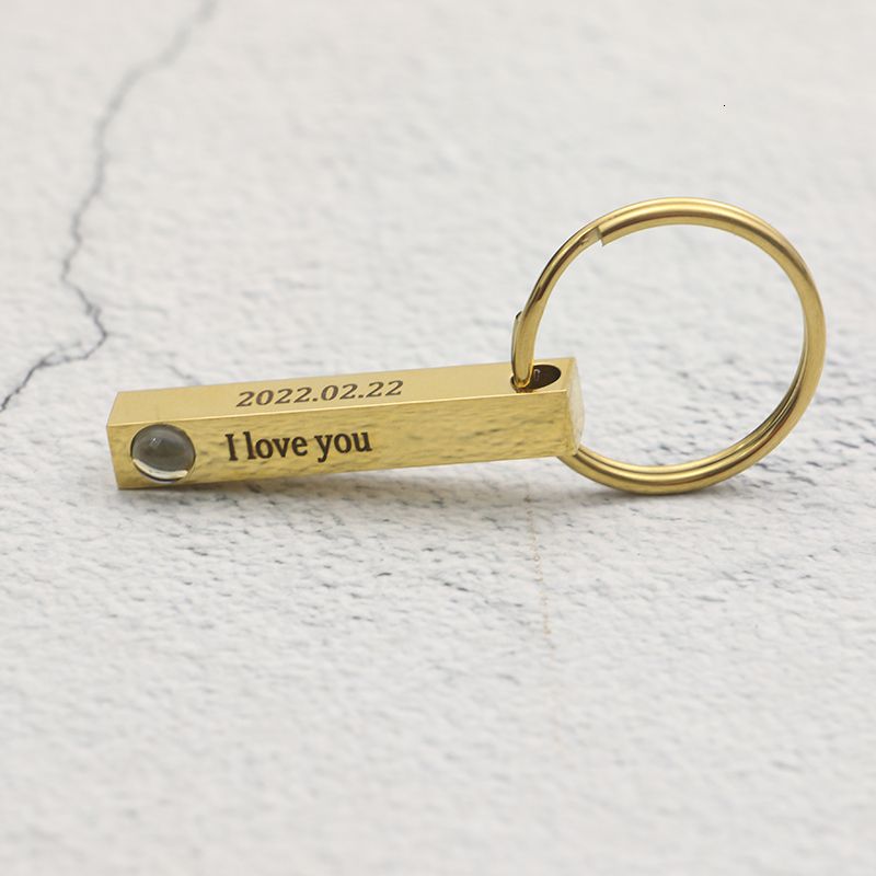 Keychain Gold-Text Carve 1 sida