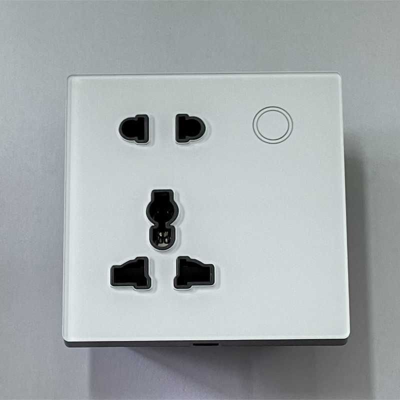 1 Outlet White