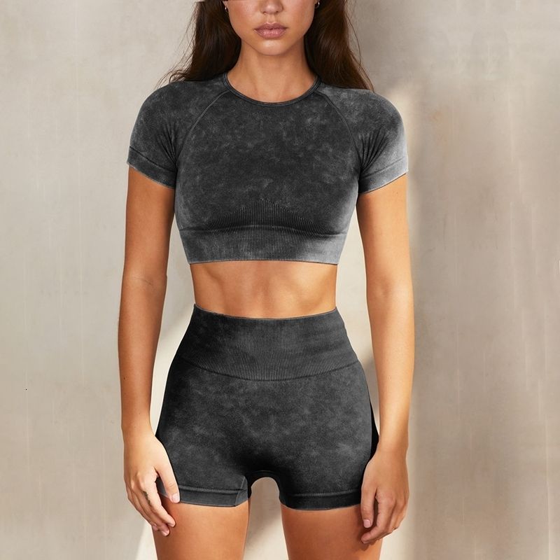 black short yoga set