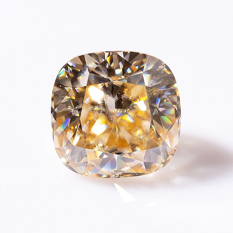 Lätt champagne-4,5x4.5mm0.5ct