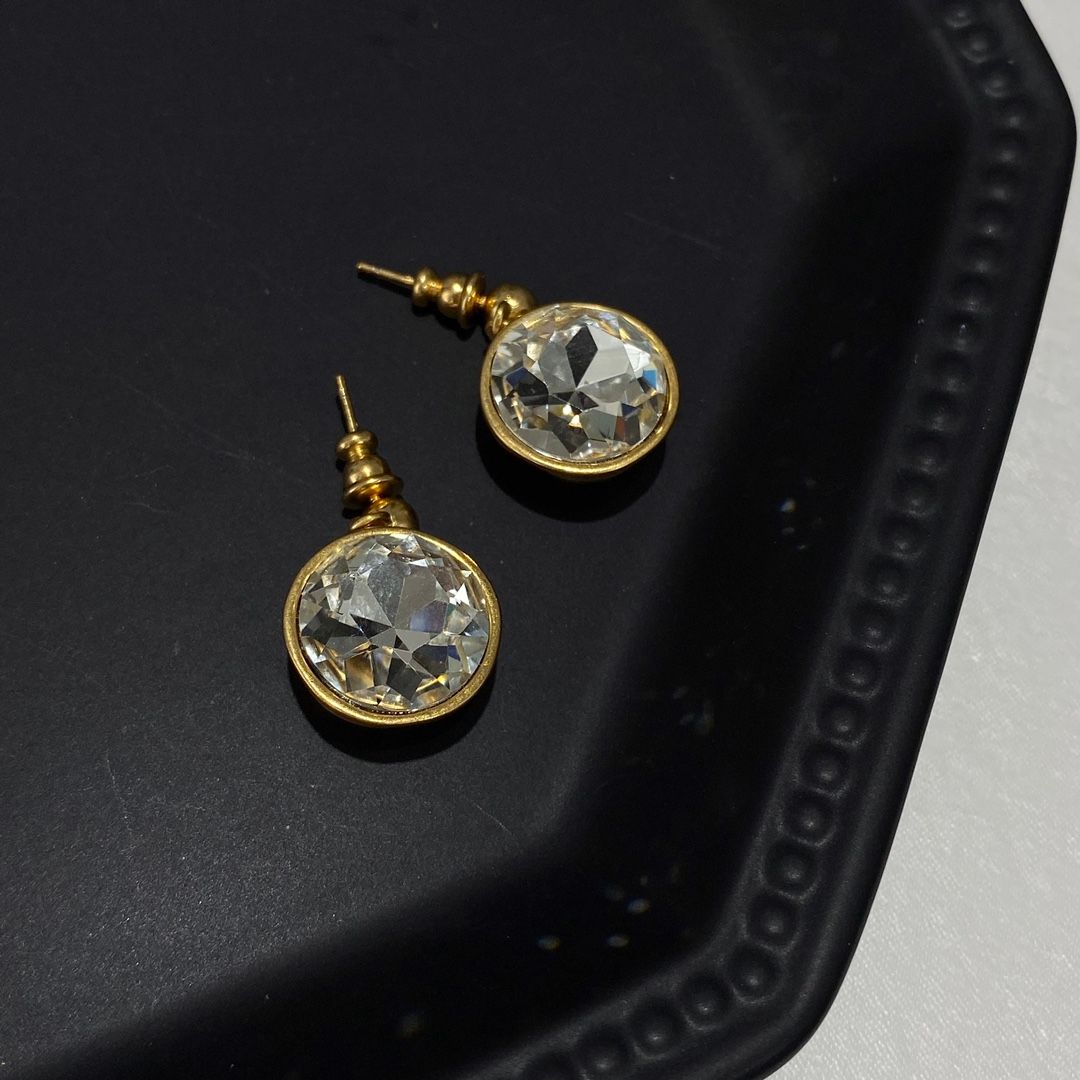 016-30 Gold earring