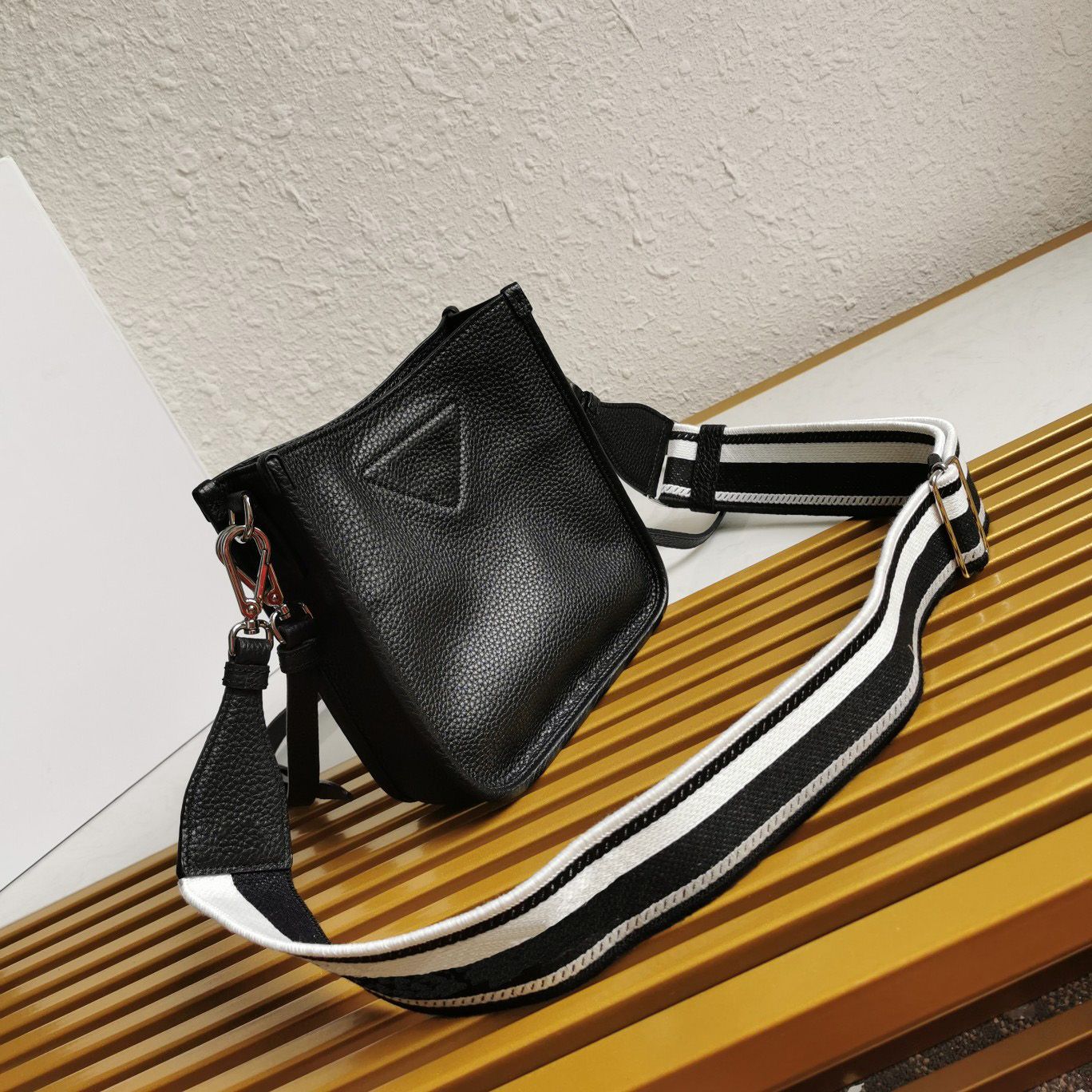10A New Style Mini Shoulder Bag Pard Cowhide Designer Bags Metal