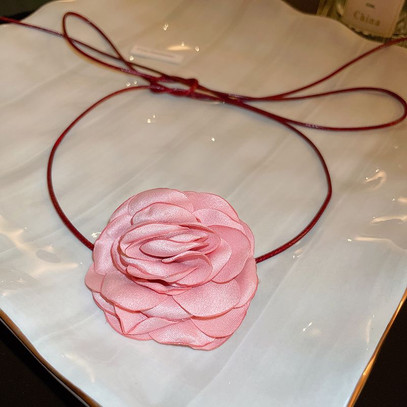 collana rosa 1