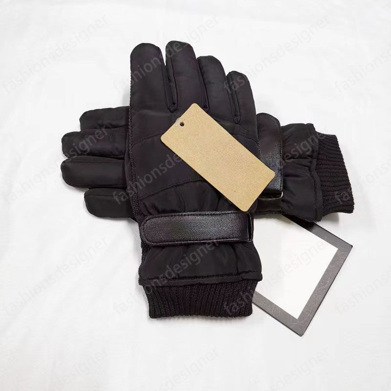 U#B Black Five Finger Gloves