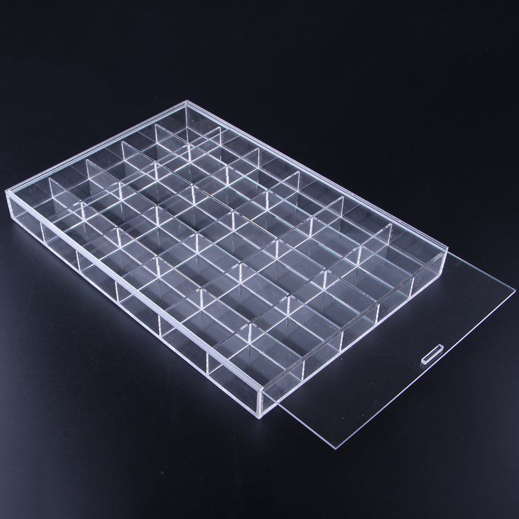 30 cells with lid