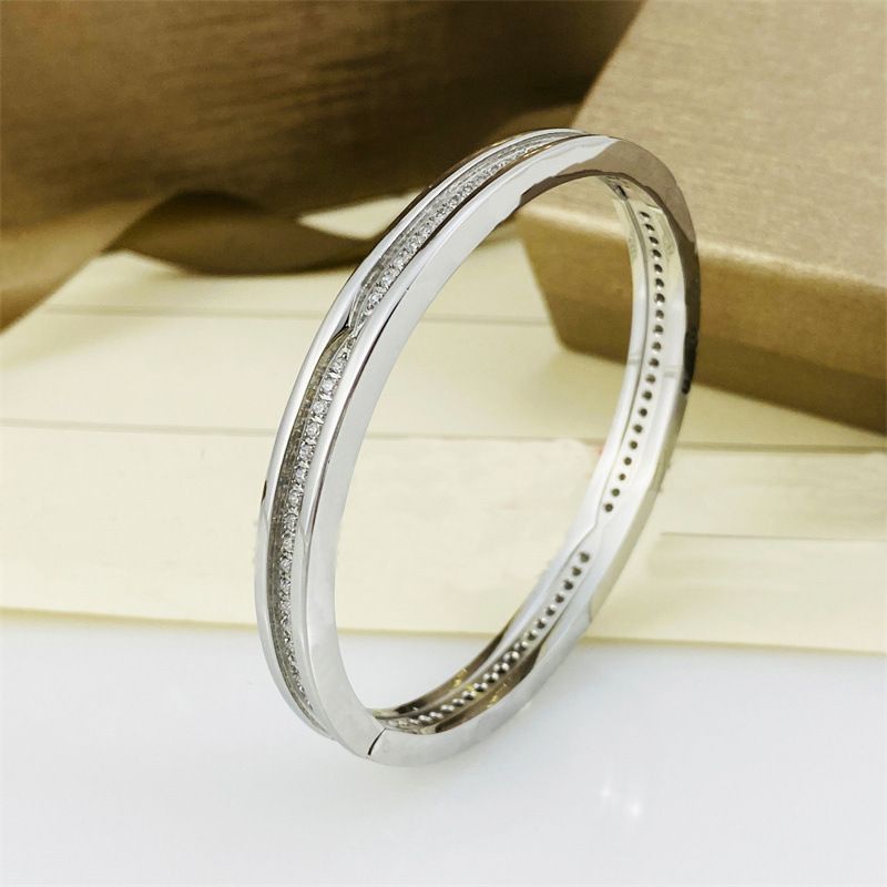 21351_24 silver