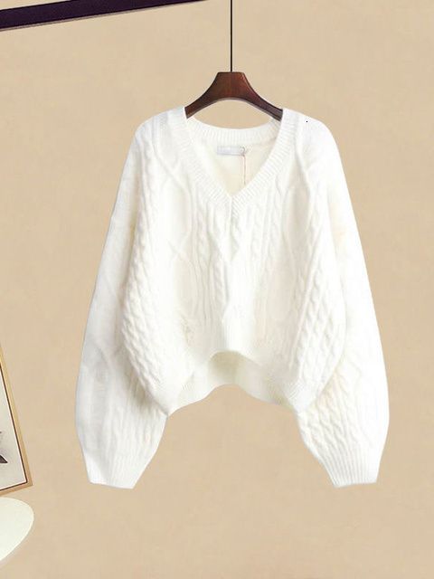 1622 white sweater