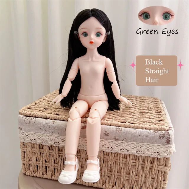 Зеленая и черная кукла и туфли