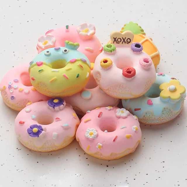 8pcs Donuts.