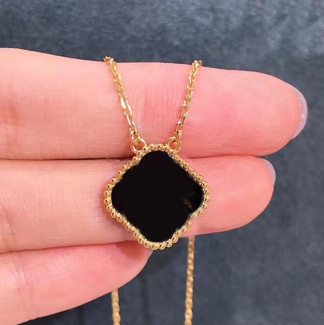 Necklace/Gold+Black