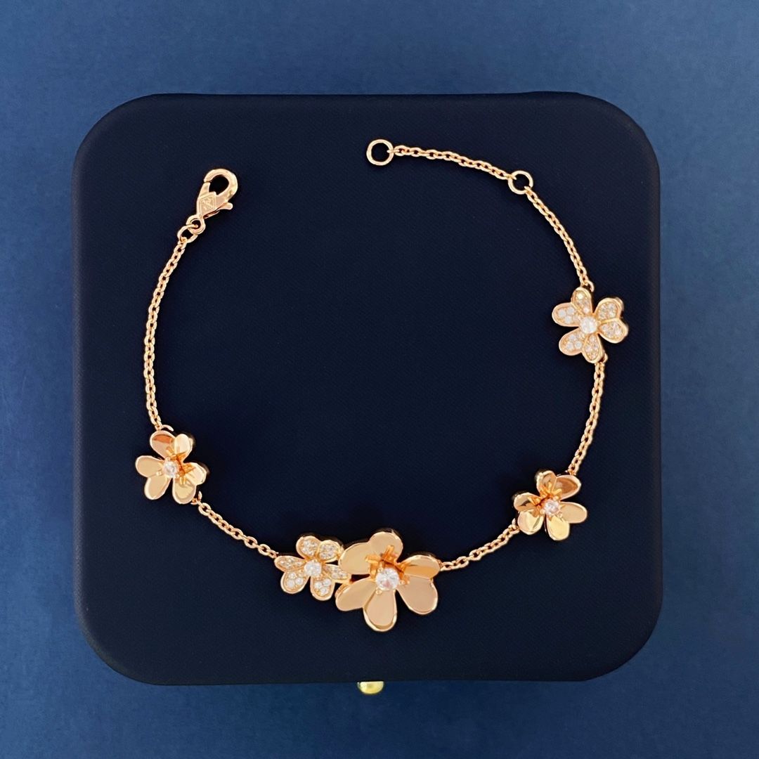 017-50 rose gold bracelet