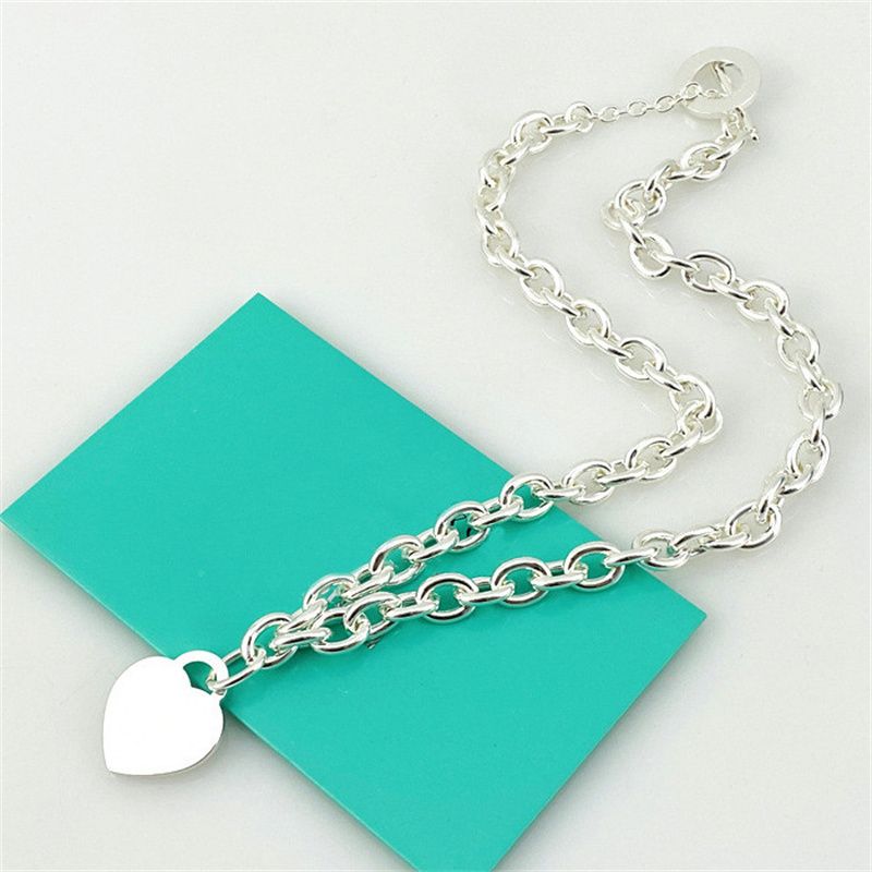 Collier 1