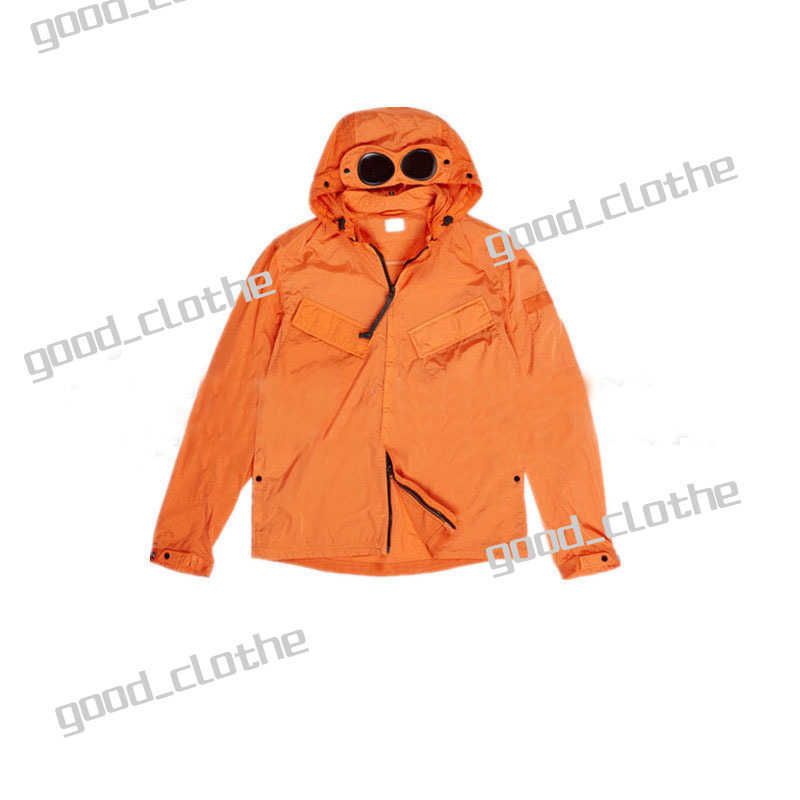 chaqueta-naranja