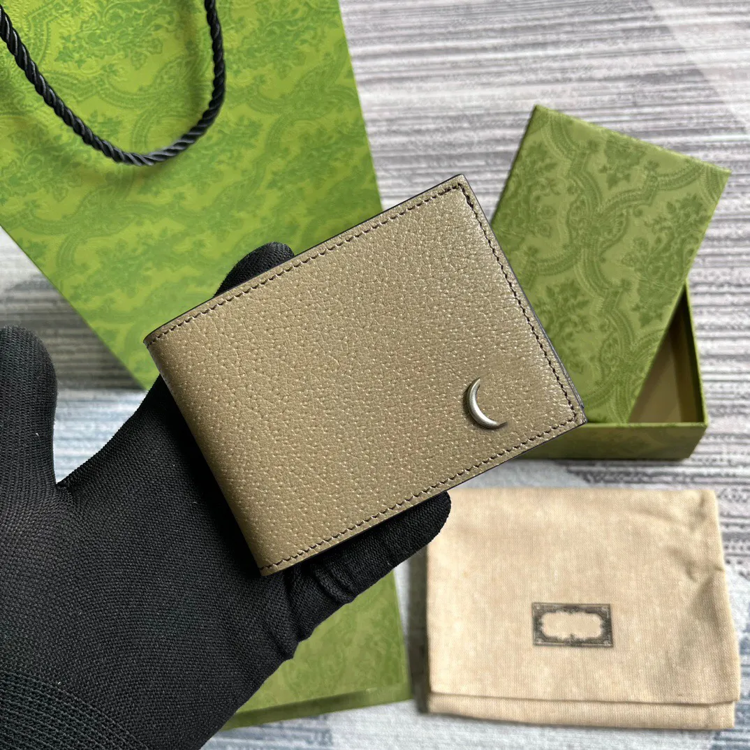 Khaki Square Styl