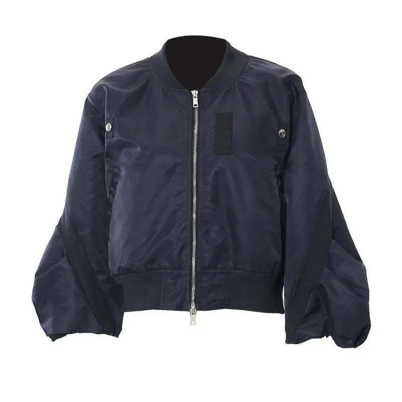 Navy blau