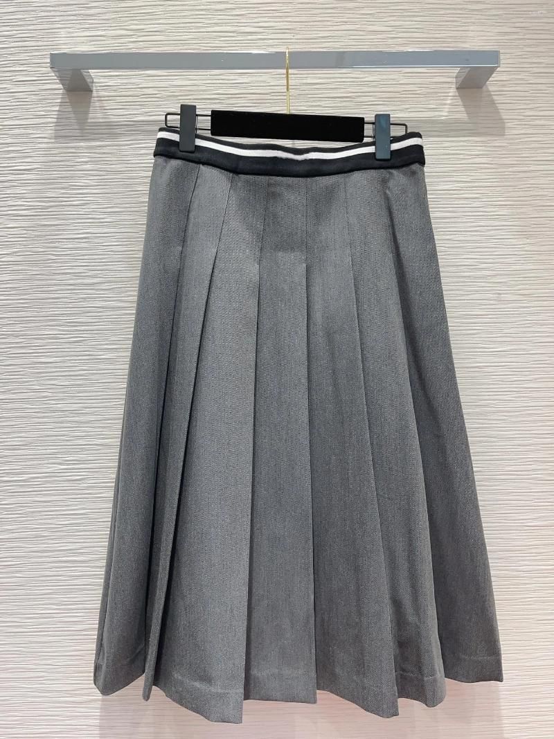 grå kjol
