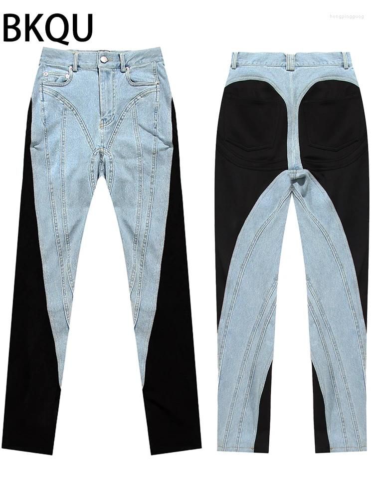 Ljusblå jeans