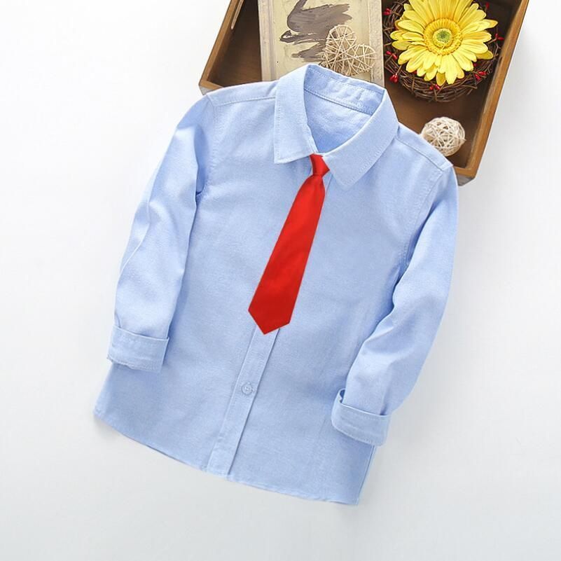 blå skjorta röd slips