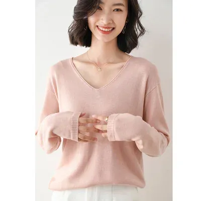 Pink chiaro a V-Neck