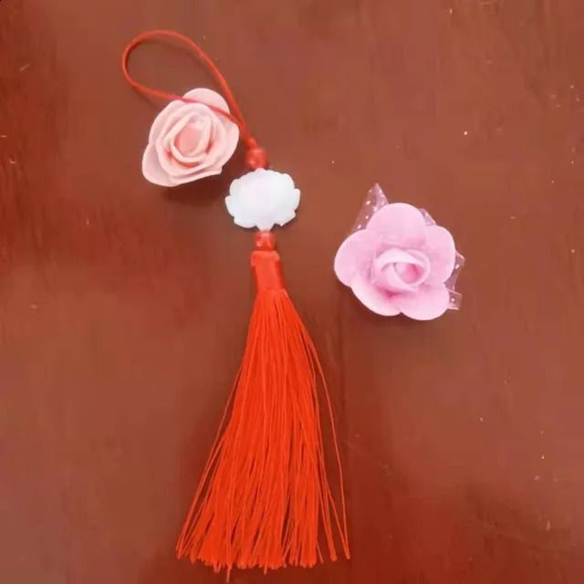 Pendentif de glands rouge