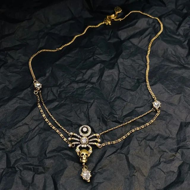 Necklace-gold
