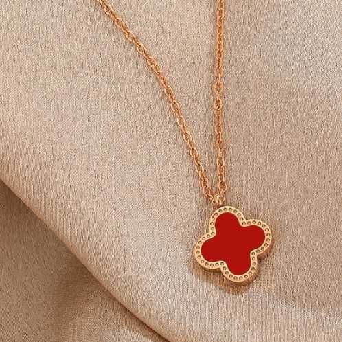 Collana di trifoglio a doppia faccia rossa nera