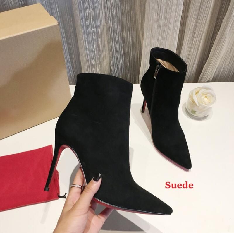 Zwart suede