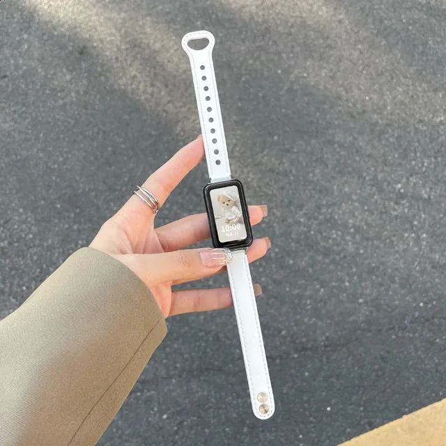 White-Huawei Band 6-Black Connector