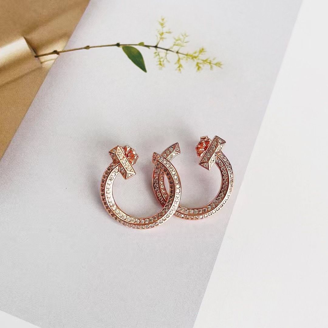 rose gold earring