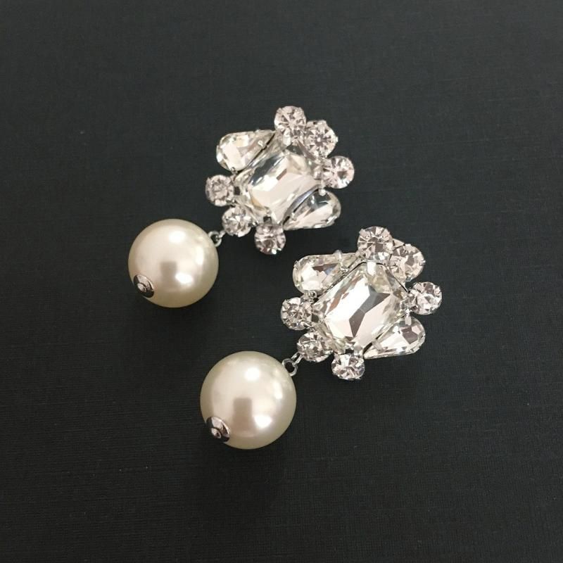 1 pair earrings Silver