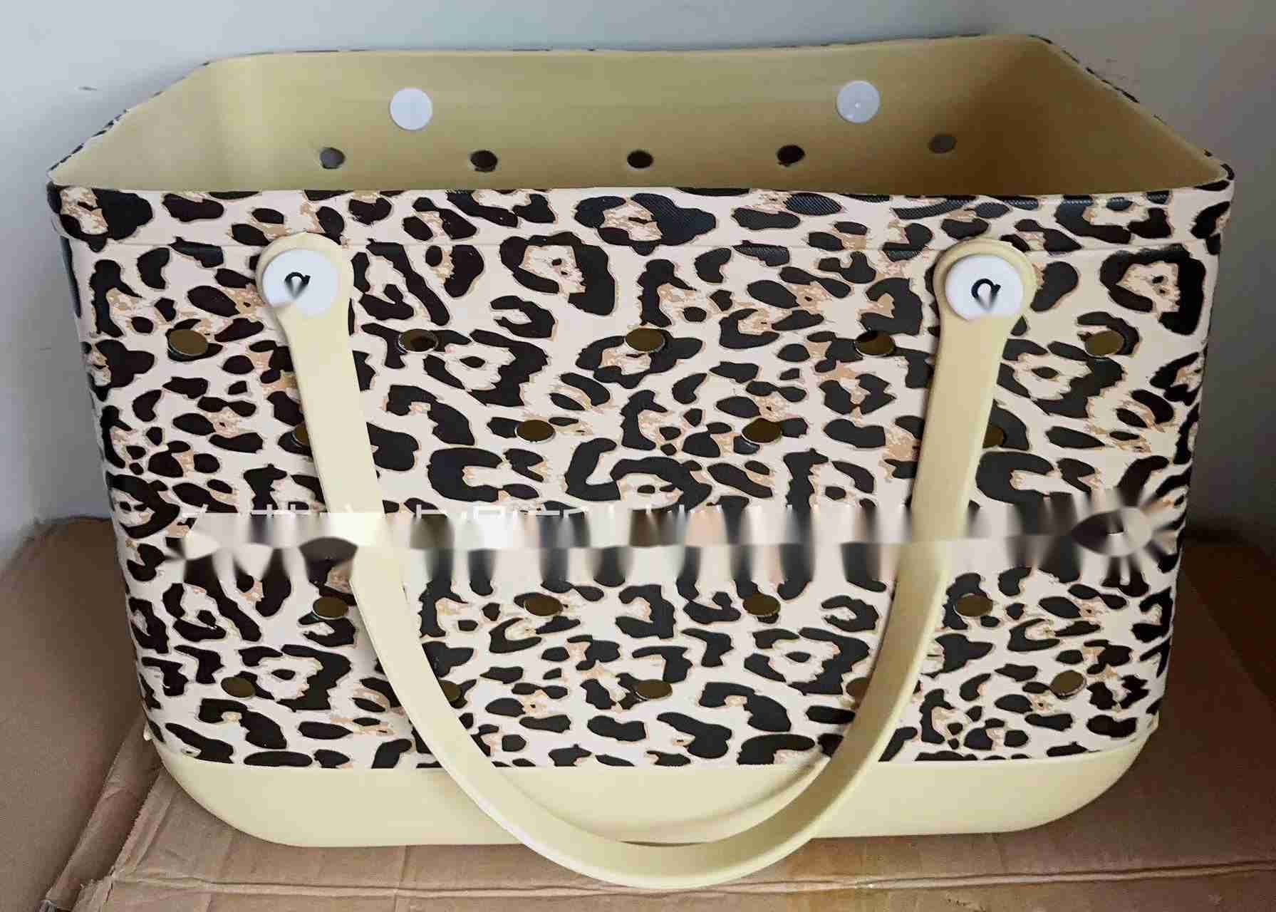 khaki leopard print