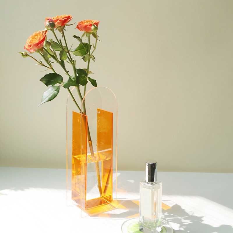 Caramela Flower Vase