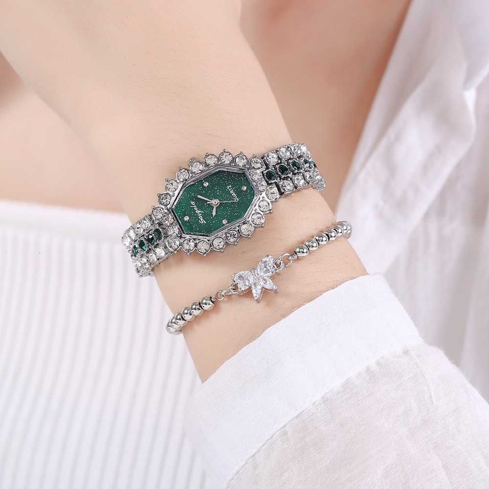 green + bracelet