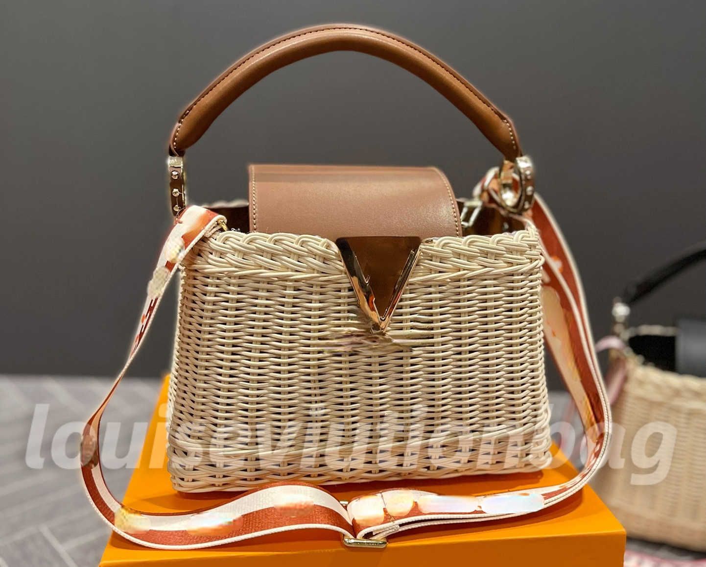 BOLSA LOUIS VUITTON CAPUCINES BB WICKER PALHA - Bolsas de Grife - Venda de  Bolsas