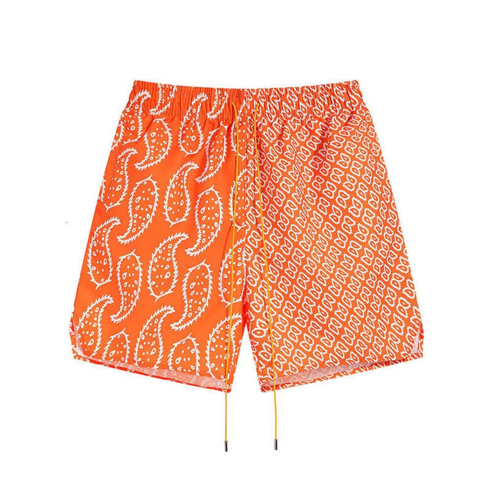 Orangefarbene Shorts