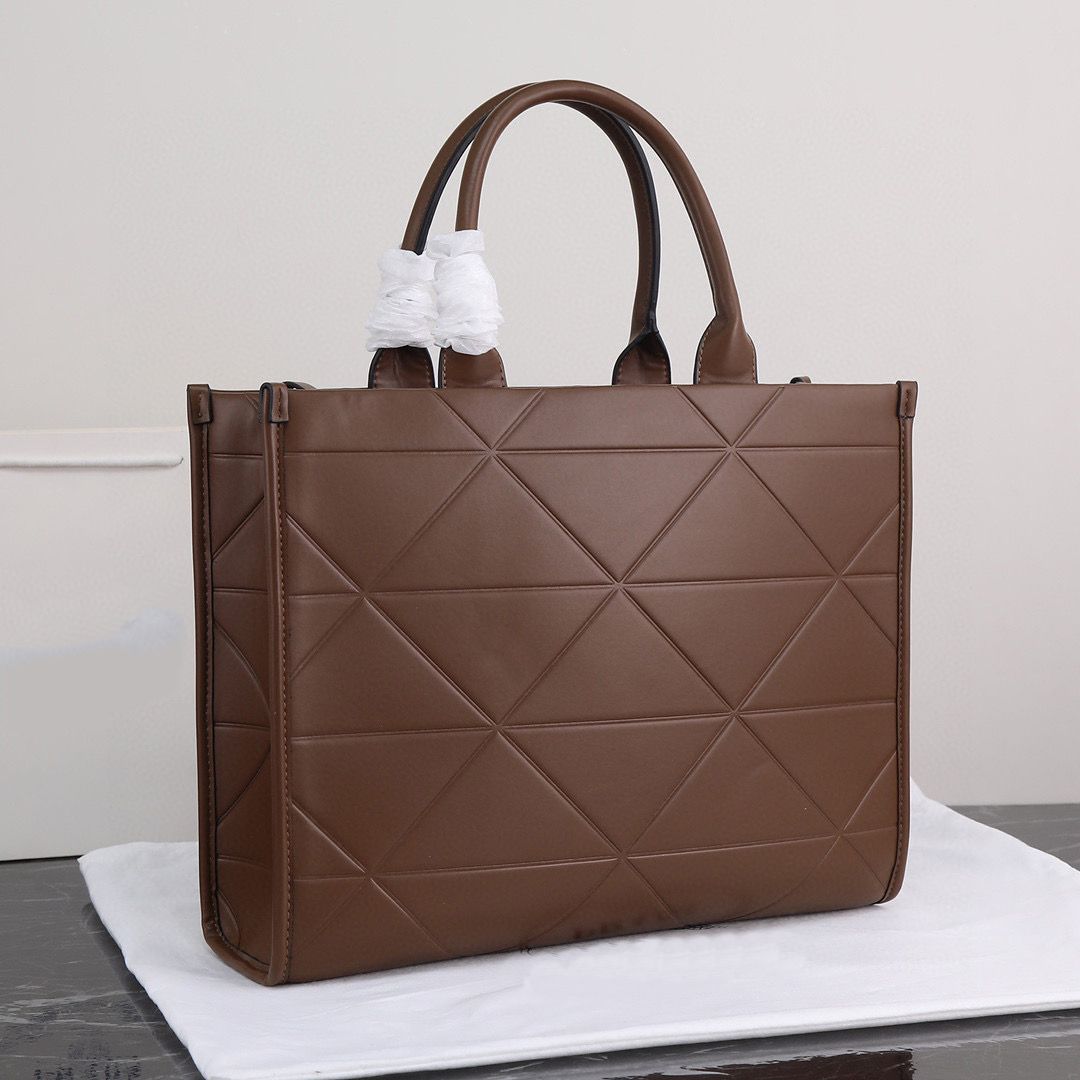 Brown #Size: 39x31x10cm