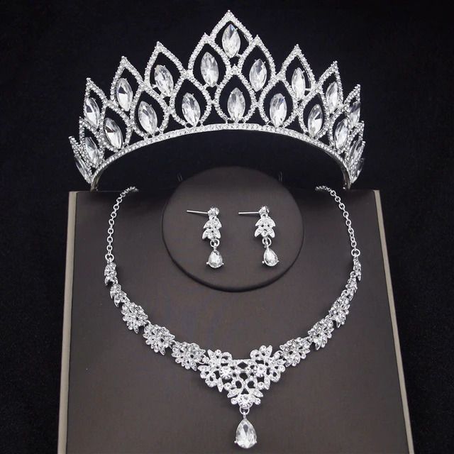 09 Tiara -sets