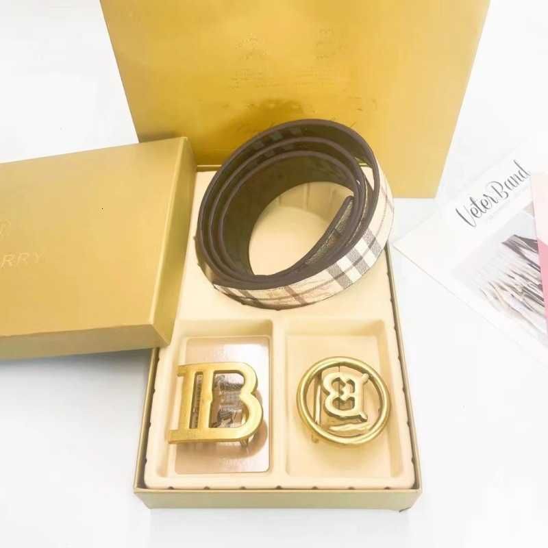 b double button gift box style one