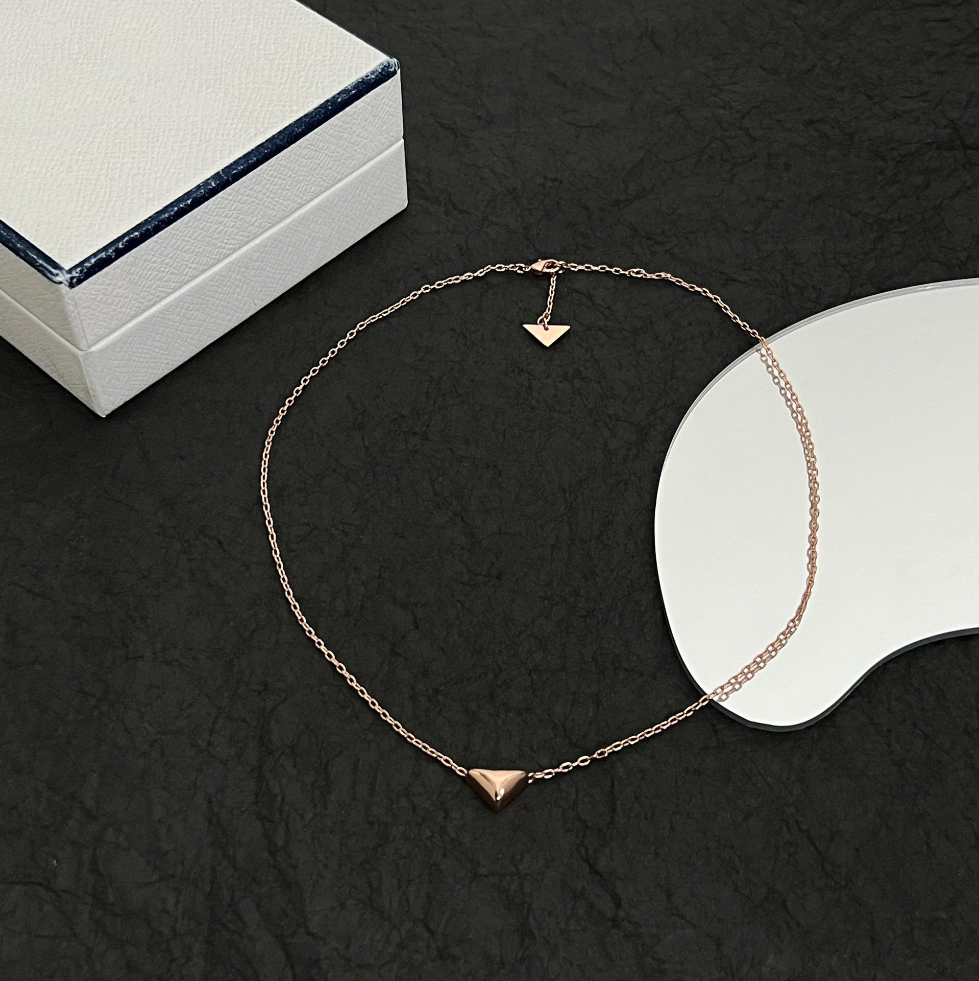 rosegold halsband ingen låda