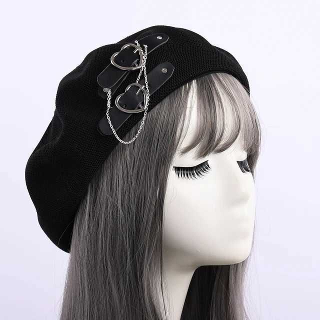 Czarny beret