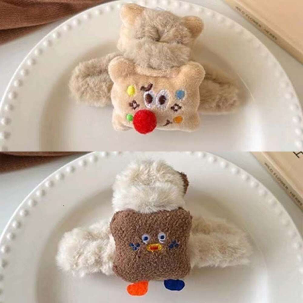 Café mignon de biscuits de nez rouge de peluche