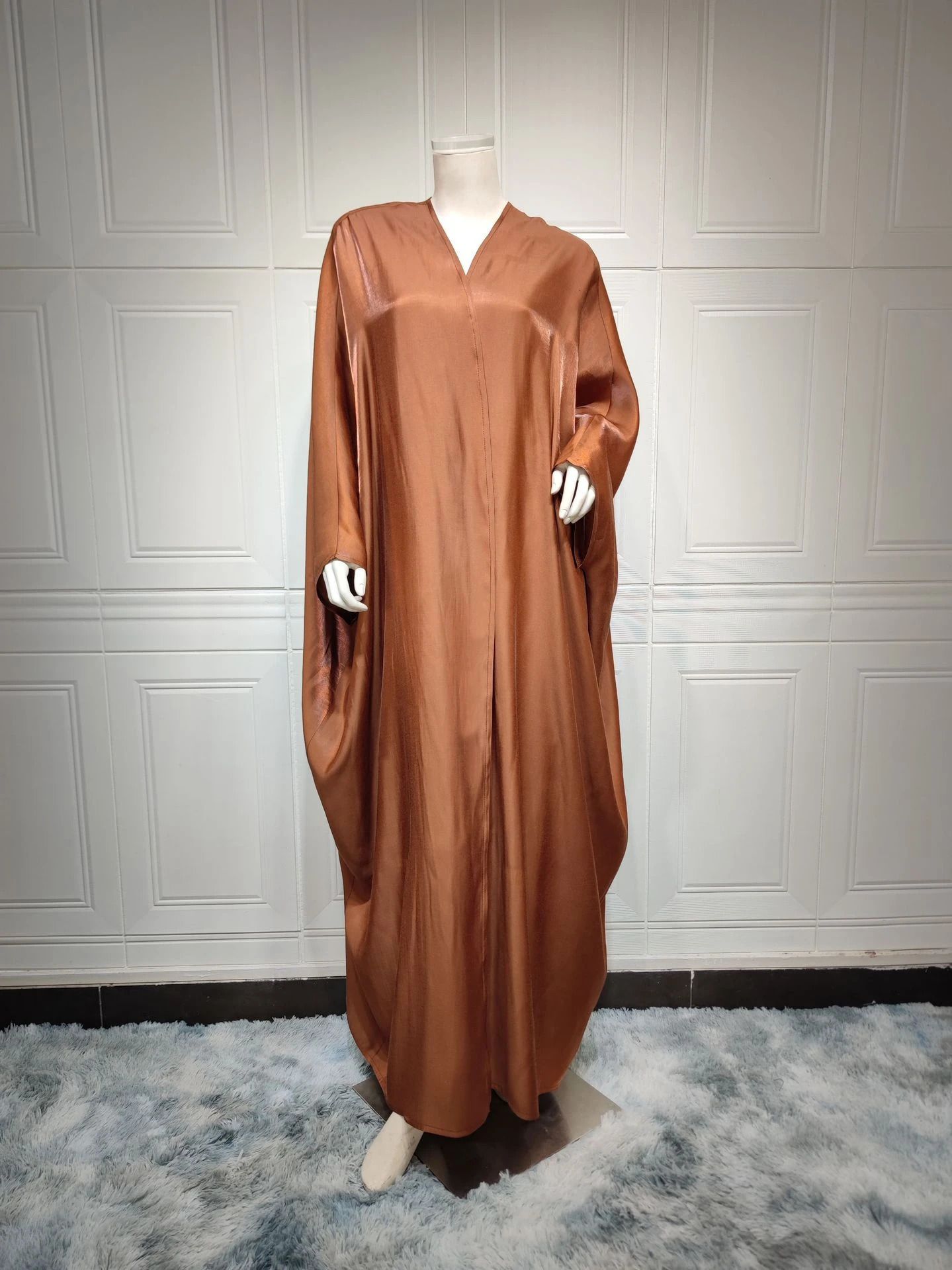 bruin abaya