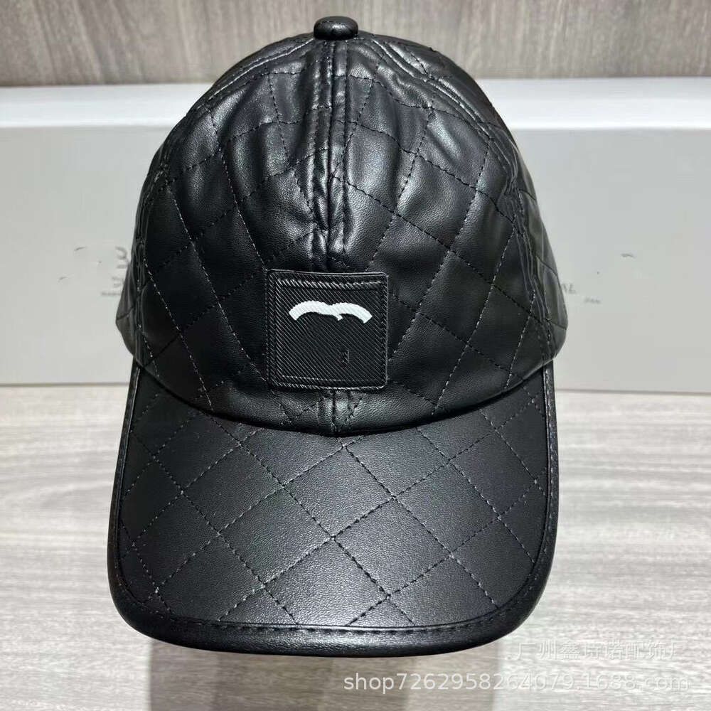 baseball cap black