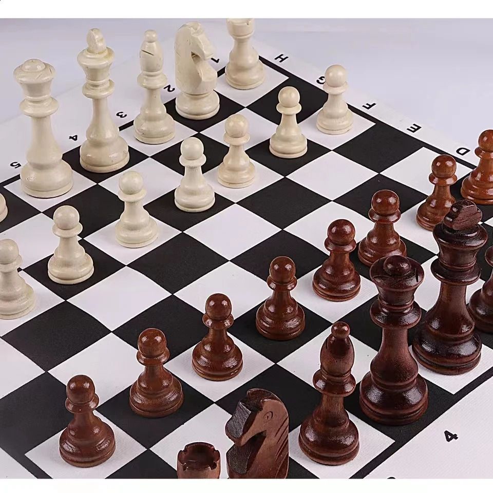 4 in Chess Board