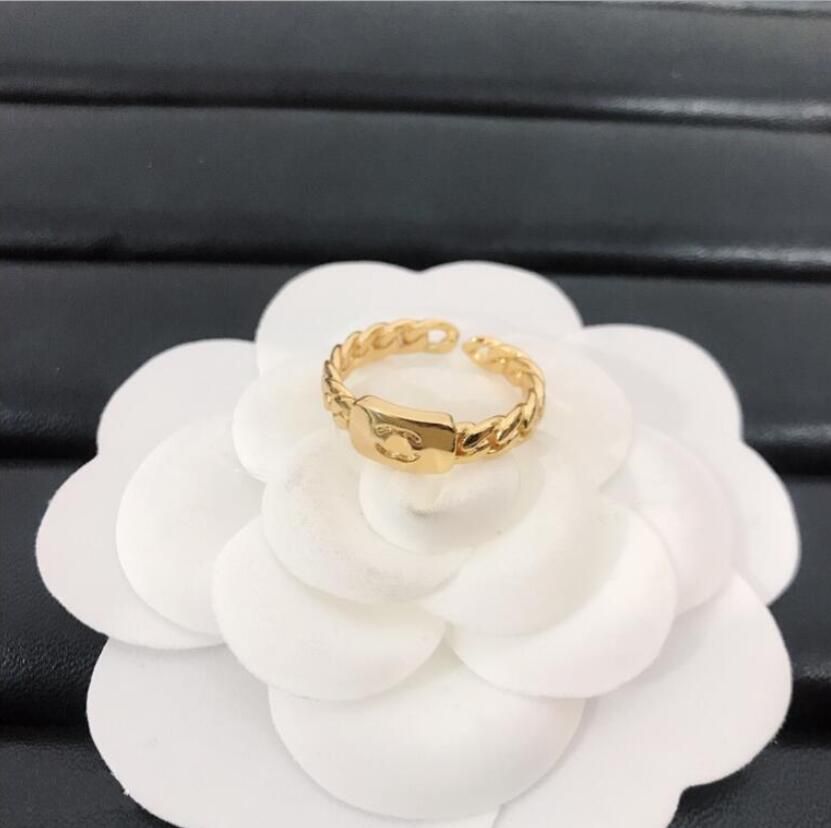 Fashion Exquisite Wedding Rings For Large Fingers For Womens And Mens