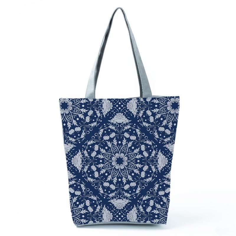 hl3575 Tote Bag